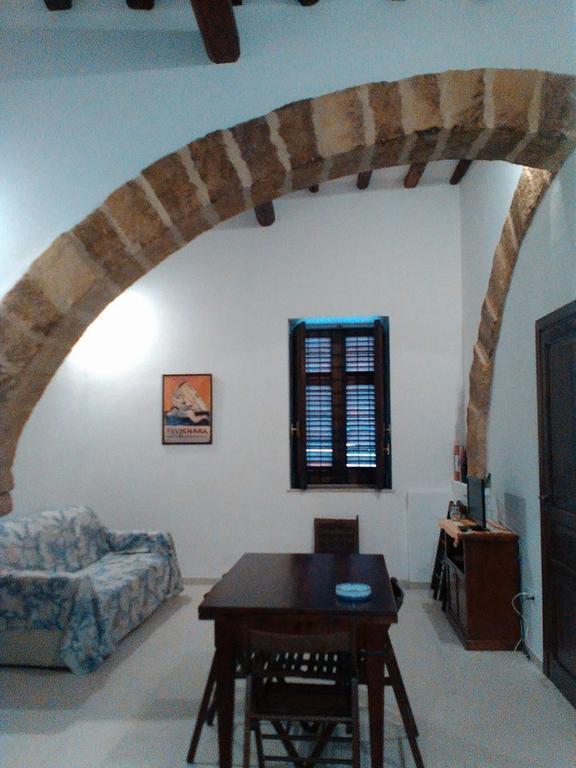 Residence Marsala Antica Bilik gambar